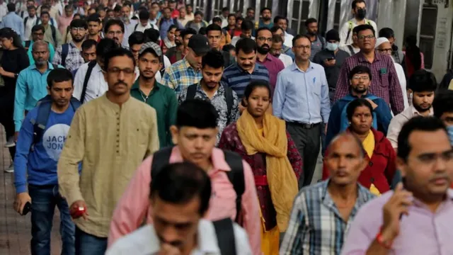 Census : 15 ఏండ్ల తర్వాత జనగణన కు గెజిట్‌ నోటిఫికేషన్‌.. ఈసారి అదికూడా చెప్పాల్సిందే...
