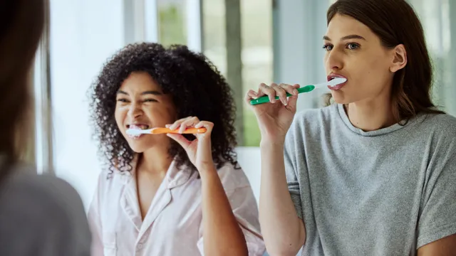 Brushing Teeth: రెగ్యులర్‌గా బ్రష్‌ చేయకపోతే మీ దంతాల పని అంతే