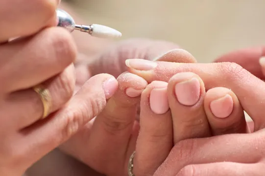 విటమిన్‌ లోపం గోర్లను చూసి తెలుసుకోవచ్చా?
