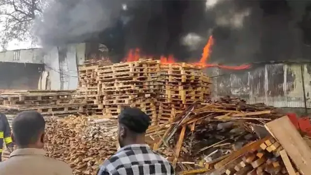 Hyderabad: ఆరాంఘర్‌లో భారీ అగ్ని ప్రమాదం.. కోట్లాది రూపాయల ఆస్తి నష్టం