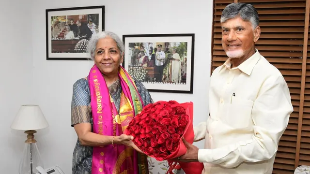 నిర్మలా సీతరామన్‌తో చంద్రబాబు భేటీ.. రాజధాని అంశంపై కీలక చర్చలు