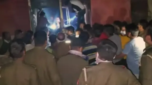 UP: మెడికల్ కాలేజ్‌లో అగ్ని ప్రమాదం..10 మంది చిన్నారులు సజీవదహనం