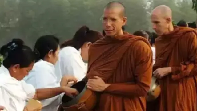 Ajahn Siripanyo: బౌద్ధ సన్యాసిగా మారిన 40 వేల కోట్ల వ్యాపార సామ్రాజ్యానికి వారసుడు