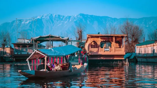 Uber: షికారా పేరుతో ఊబెర్ కొత్త సేవలు..