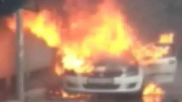 Fire Accident: తిరుమలలో రన్నింగ్ కారులో మంటలు..భయంతో భక్తులు పరుగులు