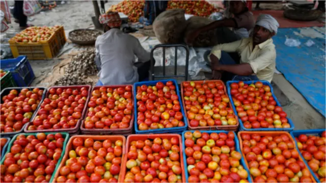 Tomato: భారీగా పతనమైన టమోటా ధర... కిలో ఒక్క రూపాయికే