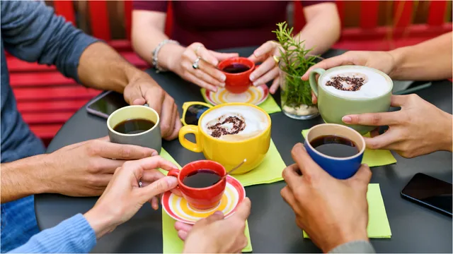 Coffee: కాఫీ ఎక్కువగా తాగితే బీపీ తప్పదా?