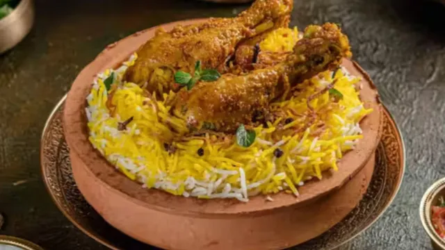 మళ్ళీ బిర్యానీనే టాప్..రెస్టారెంట్‌కు 5 లక్షల బిల్లు చెల్లించిన ఒక్కడు