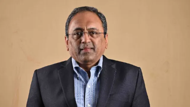L And T: భార్యలను ఎంతసేపు చూస్తూ కూర్చుంటారు..ఆదివారాలు పని చేయండి!