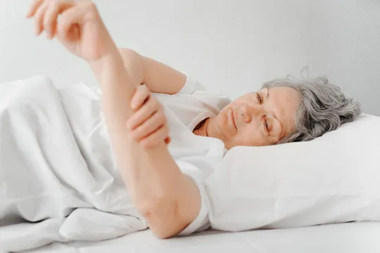 Joint Pain: మంచం మీద పడుకోవడం వల్ల కీళ్ల నొప్పులు మాయం