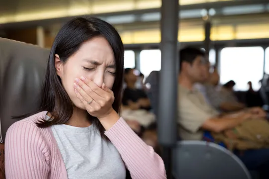 Vomiting: ప్రయాణాల్లో వాంతులు రాకుండా చిట్కాలు