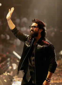 సక్సెస్ ఫుల్ నిర్మాతలుగా స్టార్ హీరోలు