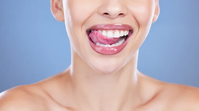 Tongue Cancer: నాలుకపై ఎరుపు, తెలుపు మచ్చలు క్యాన్సర్ సంకేతమా?
