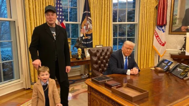 Trump-Musk:మస్క్‌ కుమారుడి అల్లరి వల్ల 145 సంవత్సరాల డెస్క్‌ మార్చేసిన ట్రంప్‌!