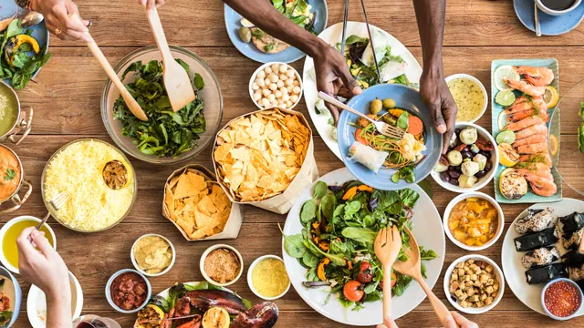 Food Vs Sleep: తిన్న వెంటనే ఇలా చేయడం వల్ల చాలా నష్టపోతారు