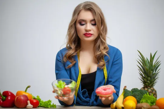 Strict Dieting: కఠినమైన డైటింగ్ తర్వాత కూడా బరువు తగ్గడం లేదా.. కారణాలు ఇవే