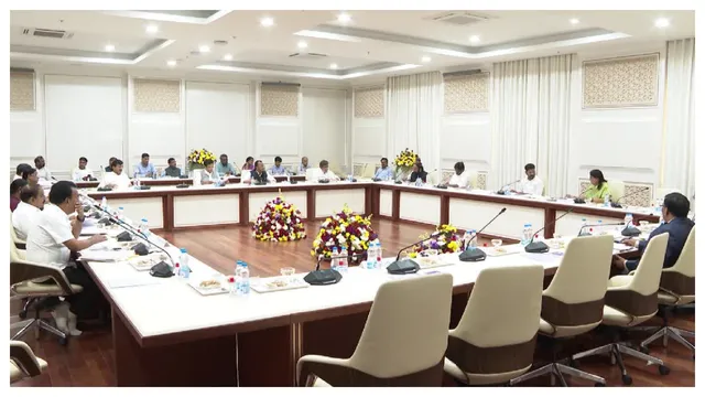 BIG BREAKING : రేపు తెలంగాణ క్యాబినెట్ సమావేశం..స్థానిక సంస్థల ఎన్నికల పై కీలక నిర్ణయం