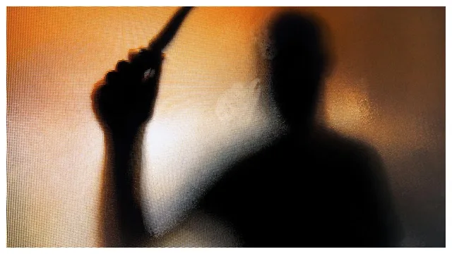 AP Crime: భార్యభర్త.. మధ్యలో ఓ ట్రాన్స్ జెండర్.. ఆ పని చేయొద్దన్నందుకు నరికేశాడు!
