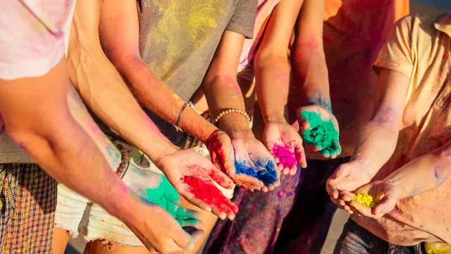 Holi 2025: ఈ ఏడాది హోలీ పండుగ ఎప్పుడు జరుపుకోవాలంటే?
