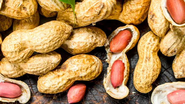 Peanuts Peel: పల్లీల పొట్టుతో కూడా పుట్టెడు లాభాలు.. ఏంటంటే?