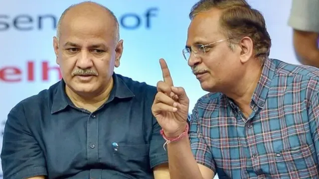 AAP: ఆప్‌కు బిగ్ షాక్‌.. సిసోడియా, జైన్‌పై ఎఫ్‌ఐఆర్‌ నమోదుకు రాష్ట్రపతి గ్రీన్ సిగ్నల్!