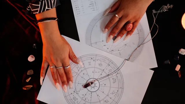Horoscope: నేడు ఈ రాశి వారు కుటుంబ సభ్యులతో  ఆనందంగా గడుపుతారు!