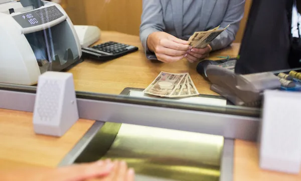 Banking New Rules: బ్యాంక్ ఖాతాదారులకు అలర్ట్.. ఏప్రిల్ 1 నుంచి 7 కొత్త రూల్స్.. లిస్ట్ ఇదే!