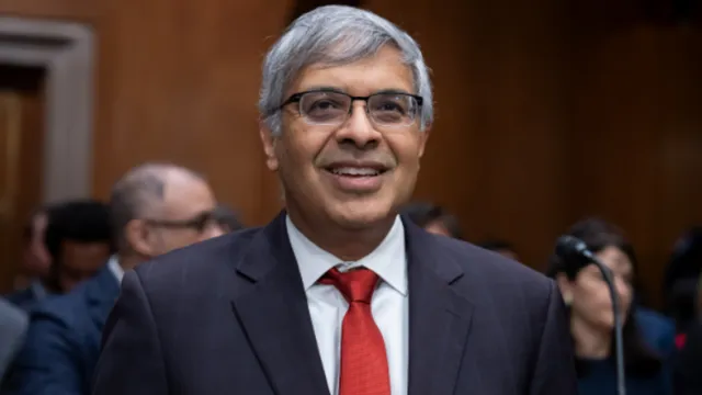 America:యూఎస్‌ హెల్త్‌ ఏజెన్సీకి అధిపతిగా భారత సంతతి వ్యక్తి నియామకం!