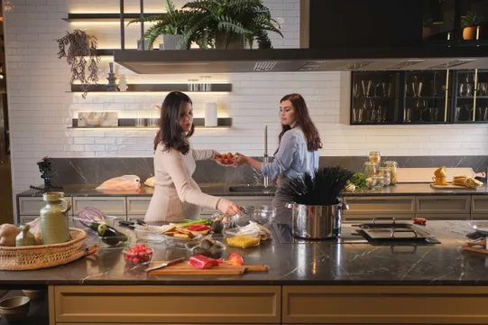 Kitchen: వంటగదిలోని ఈ మూడు వస్తువులు ఎప్పటికీ పాడుకావు