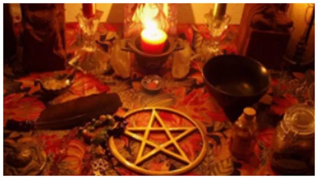 Fake Baba: పాతబస్తీలో దారుణం..సాంత్వన చేకూర్చుతానని..సొంతం చేసుకున్న ఫేక్‌ బాబా