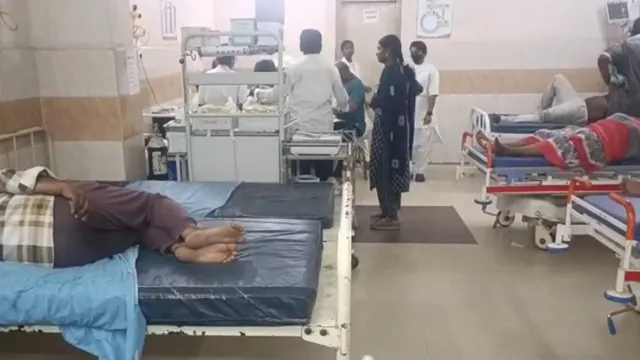 AP Crime: గుడివాడలో విషాదం.. పశువును తప్పించబోయి బోల్తా పడ్డ ఆటో.. మొత్తం 11 మంది..!