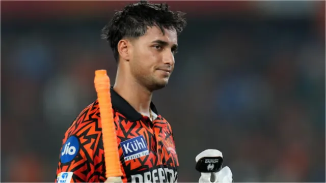 SRH VS PBKS: అభిషేక్ శర్మ వీర బాదుడు..40 బంతుల్లో సెంచరీ