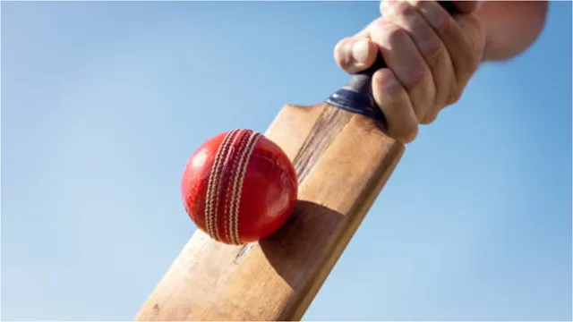 Cricket: వన్డేల్లో కీలక మార్పు..ఒక బంతితోనే..