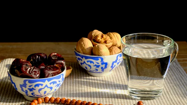 Water And Sweet: తీపి తిన్న తర్వాత నీళ్లు తాగుతున్నారా..?