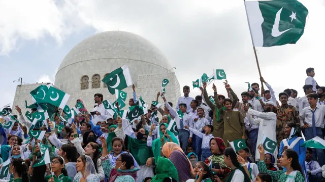 Pakistan: పాకిస్థాన్‌ను ఏకాకి చేసిన ముస్లిం దేశాలు..