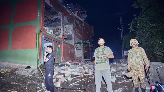 BIG BREAKING : పాక్ దాడి.. ముగ్గురు భారత పౌరులు మృతి!