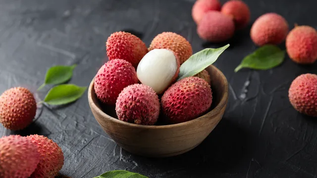 Lychee Fruit Benefits: లిచీ పండుతో బోలెడు లాభాలు.. ఓ లుక్కేయండి!