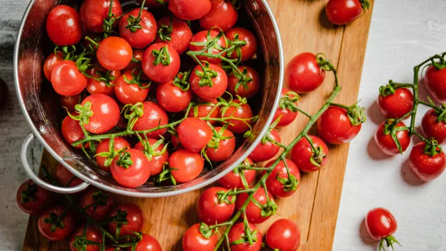 Cherry Tomatoes: చెర్రీ టమోటాల గురించి విన్నారా? ఈ 5 అద్భుతమైన ప్రయోజనాల తప్పక తెలుసుకోండి!