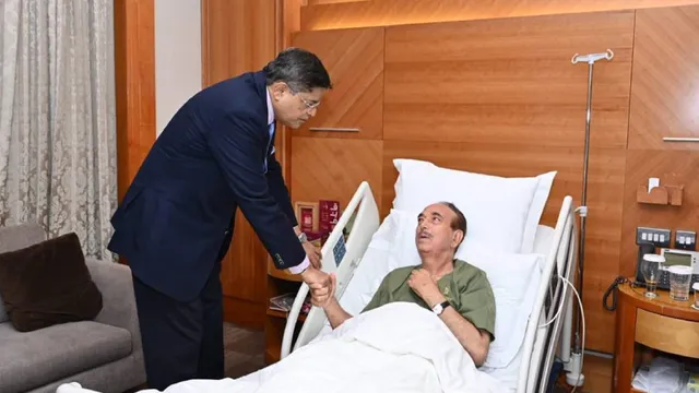 Ghulam Nabi Azad Health Update: గులాం నబీ ఆజాద్ కు అస్వస్థత..  ఆసుపత్రిలో చికిత్స