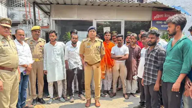 Varanasi : శివశివా..  కాశీలో 21 మంది నకిలీ పూజారుల అరెస్టు