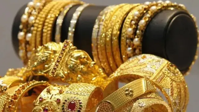Gold Robbery: వామ్మో.. 31 తులాల బంగారం చోరీ