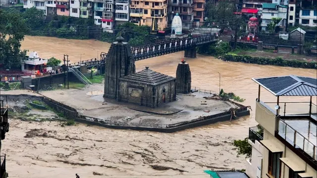 Himachal Pradesh : హిమాచల్ ప్రదేశ్‌లో వరదలు బీభత్సం.. 65 మంది మృతి, 37 మంది మిస్సింగ్!