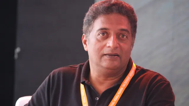 Prakash Raj: ECకి ప్రకాశ్ రాజ్ షాకింగ్ కౌంటర్.. ‘పోలింగ్ బూత్‌లు డ్రెసింగ్ రూమ్‌లు కాదు’