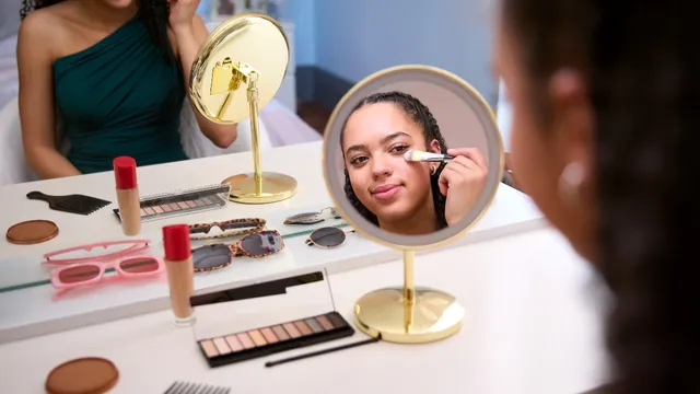Women's Makeup Wasting Time: మేకప్‌ వేసుకోవడానికి 3 ఏళ్లు సమయం వెచ్చిస్తున్న మహిళామణులు
