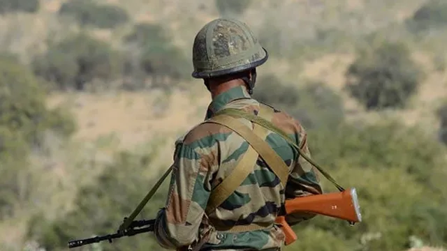 Indian Army soldier :  పాక్‌కు గూఢచర్యం.. జమ్మూకశ్మీర్‌లో ఇండియన్ ఆర్మీ అరెస్టు