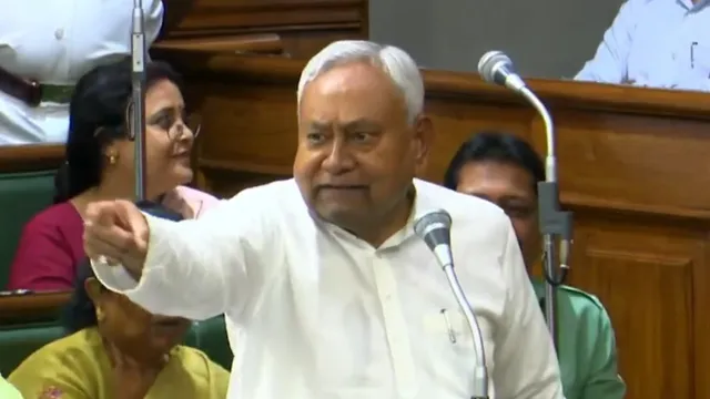 Bihar :  నువ్వో పిల్ల బచ్చగాడివి, నీకేం తెలుసు ..అసెంబ్లీలో ఊగిపోయిన సీఎం నితీష్!