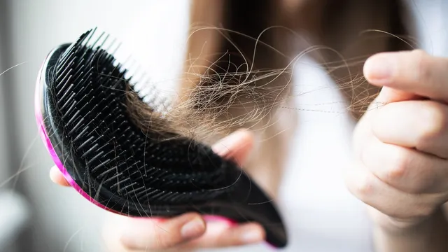 Hair Fall: వర్షాకాలంలో జుట్టు రాలడాన్ని నివారించేందుకు.. సరైన చిట్కాలు ఇవే..!!