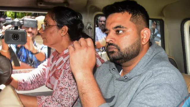Prajwal Revanna : అత్యాచారం కేసులో మాజీ ఎంపీ ప్రజ్వల్‌ రేవణ్ణకు బిగ్ షాక్