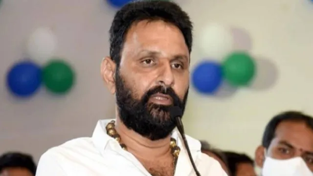 kodali Nani : కొడాలి నానికి మరో బిగ్ షాక్.... పోలీసులు నోటీసులు