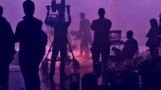 Tollywood : సంక్షోభంలో టాలీవుడ్‌.. రేపటి నుంచి షూటింగ్స్ బంద్!